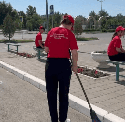 В колледже прошел масштабный субботник
