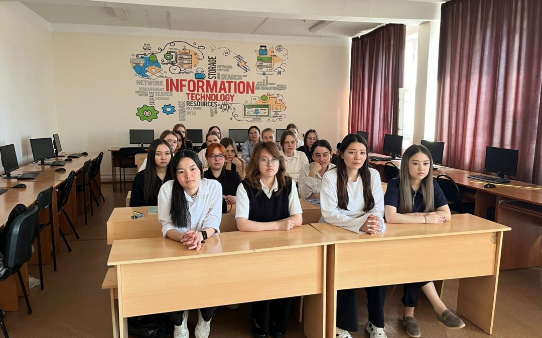 1–2 курс студенттері үшін «Не книжные закладки» және «Хулиганка» фильмдерінің көрсетілімі ұйымдастырылды.