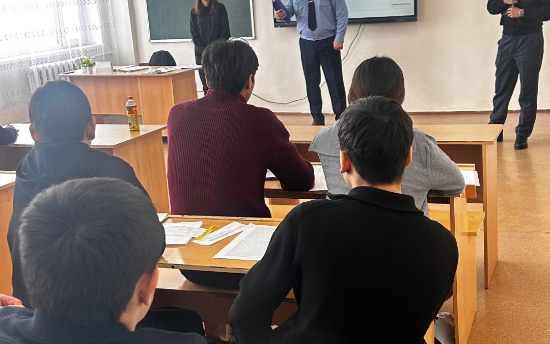 Колледж қабырғасында «Конституция — тұрақтылық пен жасампаздықтың кепілі» атты Бірыңғай конституциялық сағат өтті.